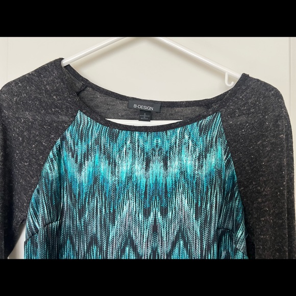 Blue and grey sweater - Picture 2 of 3